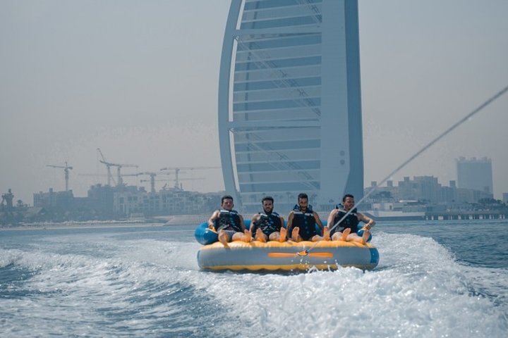Private 60-min Group Tubing on Speedboat in Dubai - Image 4