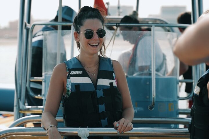 Private 60-min Group Tubing on Speedboat in Dubai - Image 5