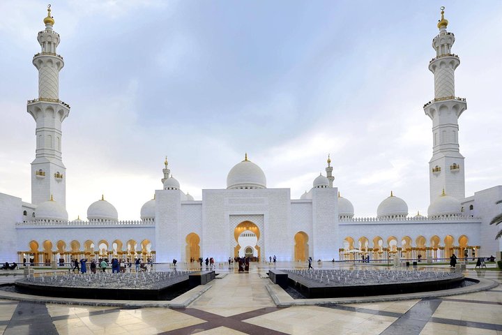 Private Abu Dhabi City Guided Tour  - Image 1