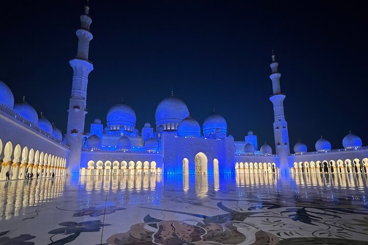 Private Abu Dhabi City Tour with Grand Mosque Entrance - Image 3