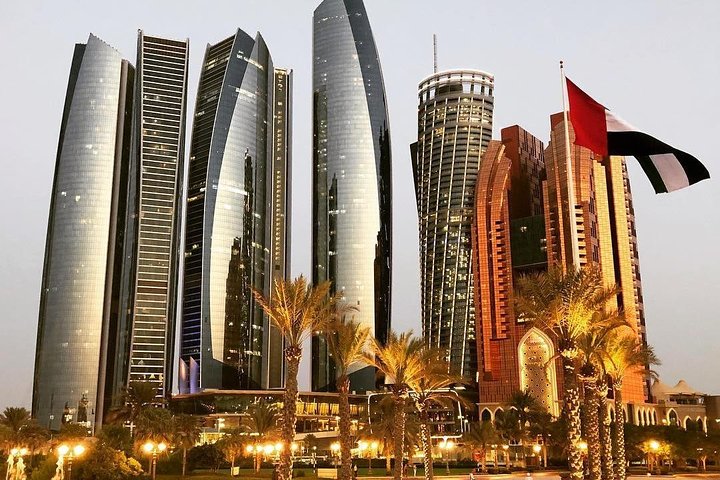Private Abu Dhabi City tour with Louvre Museum & Gold Coffee at Emirates Palace - Image 3