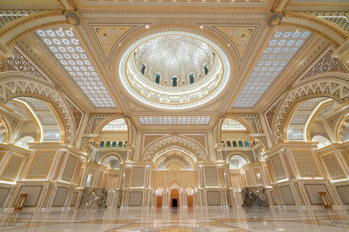 Private Abu Dhabi full day tour : Grand Mosque, Qasr al Watan with Lunch - Image 3