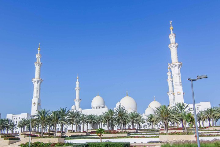 Private Abu Dhabi highlights with Louvre Museum & Grand Mosque with 5* lunch - Image 1