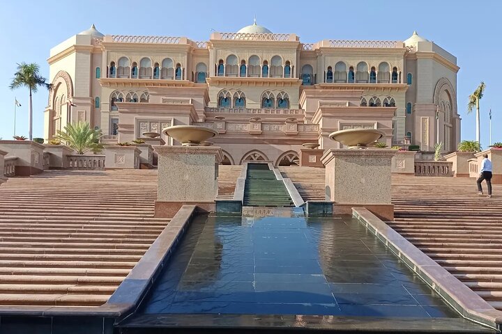 Private Abu dhabi Tour - Image 4