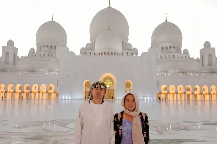 Private Abu dhabi Tour - Image 1