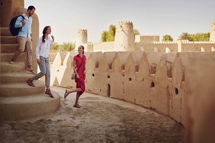 Private Al Ain Tour by 4x4 Vehicle with Zoo Tickets  - Image 4