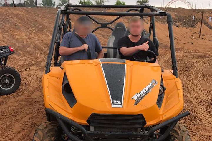 Private Dubai Dune Buggy For Group  - Image 3