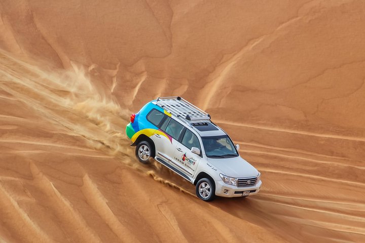 Private Dune Buggy Adventure with Sand boarding and Refreshments from Dubai - Image 4