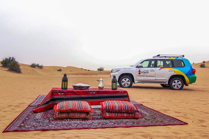 Private Dune Buggy Adventure with Sand boarding and Refreshments from Dubai - Image 5