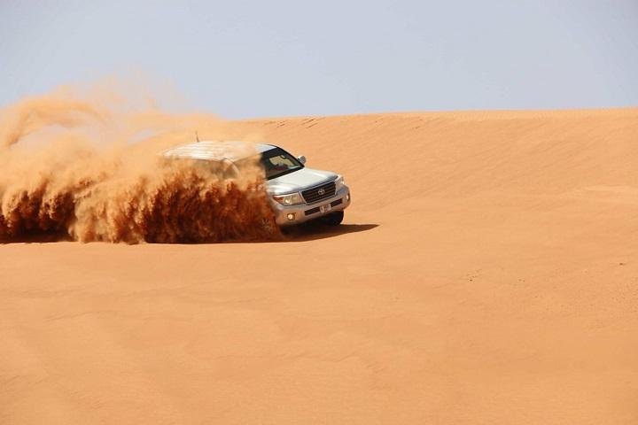 Private Evening 4x4 Desert Safari - Exclusive Vehicle  - Image 1