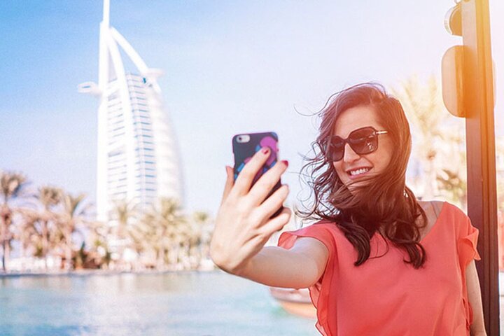 Private Guided City Tour of Dubai - Image 1