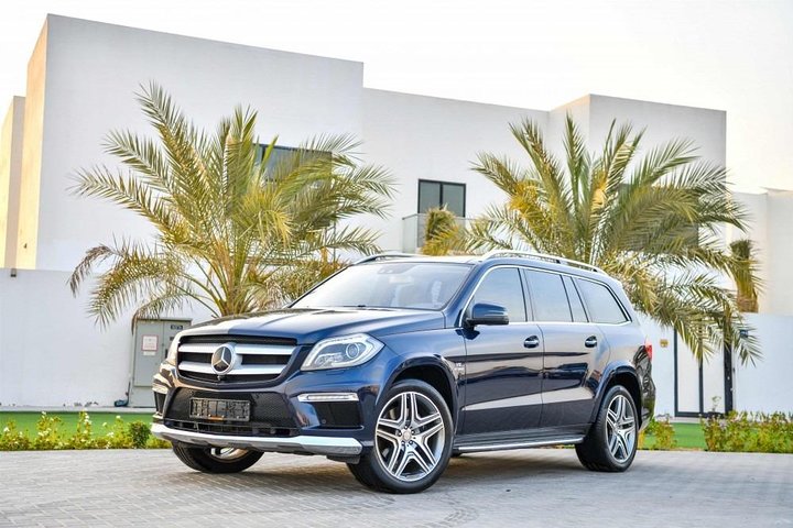 Private Luxury Car Tour - Image 1
