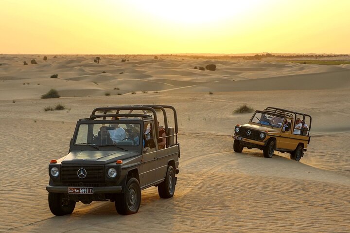 Private Morning Desert Safari in Vintage Mercedes G Class - Image 3