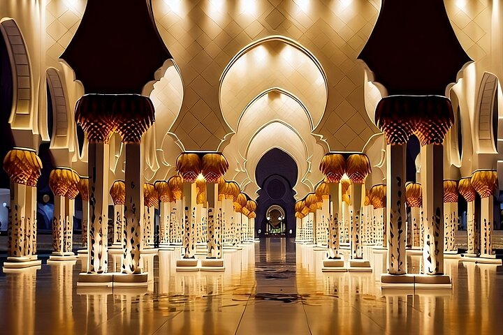 Private Night Tour to Sheikh Zayed Mosque in Abu Dhabi - Image 3
