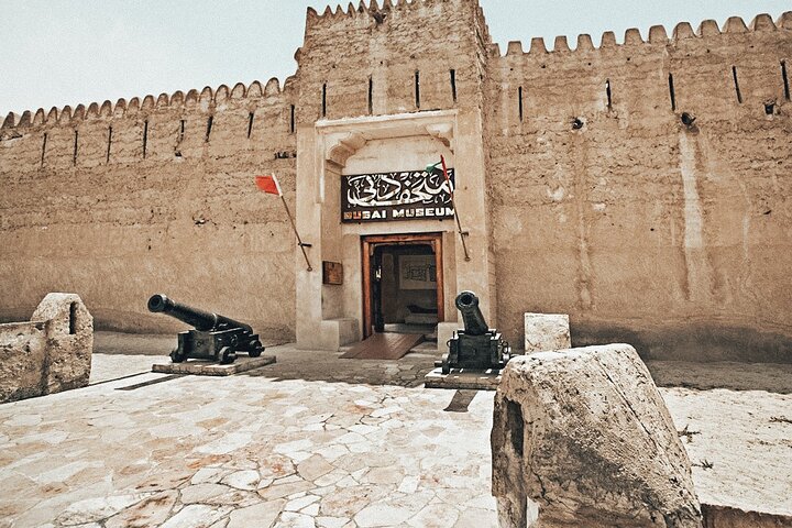 Private Tour from Dubai to Sharjah with All Must-See Sites, Souqs and Mosques - Image 2