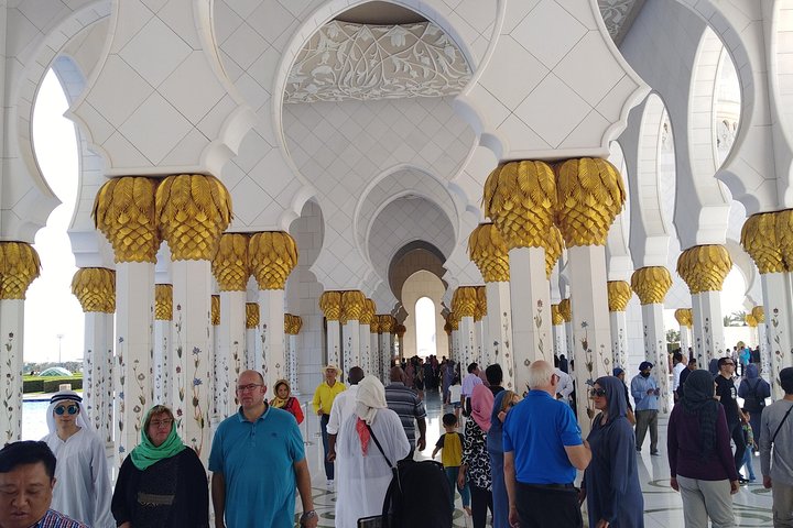 Private Tour from Ras Al Khaimah hotels : Abu Dhabi 10 hours with Car & Driver - Image 4
