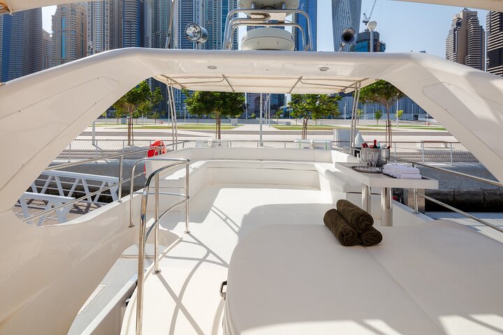 Private Yacht Dubai: Rent 61 ft Luxury Yacht up to 30 people - Image 4