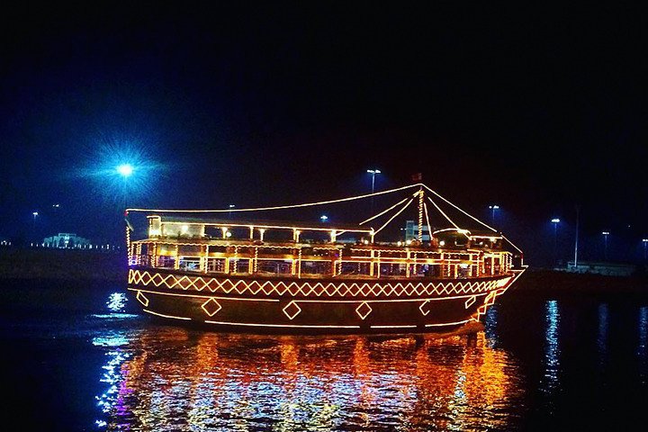Romantic Dhow Cruise Dinner - Image 5
