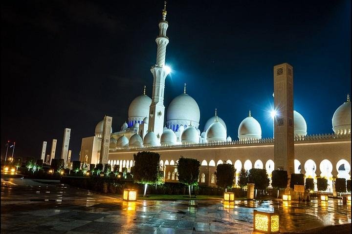 Shared Abu Dhabi City Capital Tour from Dubai or Abu Dhabi - Image 2