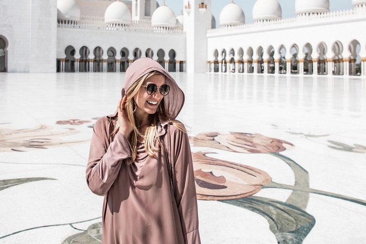 Shared Abu Dhabi City Capital Tour from Dubai or Abu Dhabi - Image 5