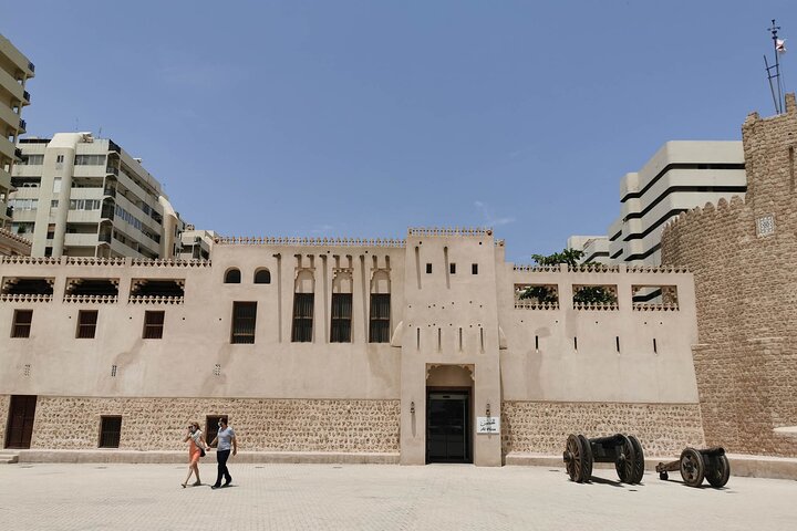 Sharjah Half-day Tour With Traditional Lunch from Dubai  - Image 5