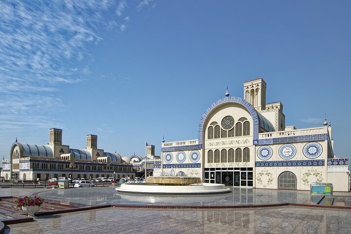 Sharjah Half-day Tour With Traditional Lunch from Dubai  - Image 1