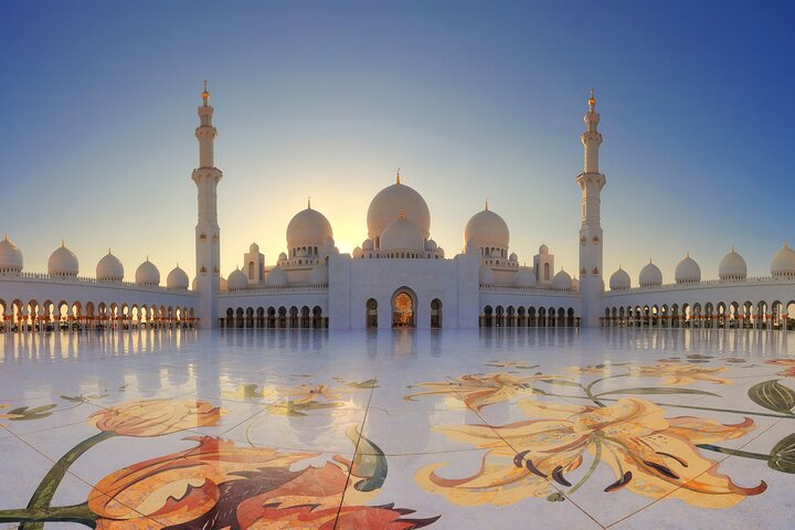 Sheikh Zayed Grand mosque and Qasr al Watan Tour From Dubai - Image 4