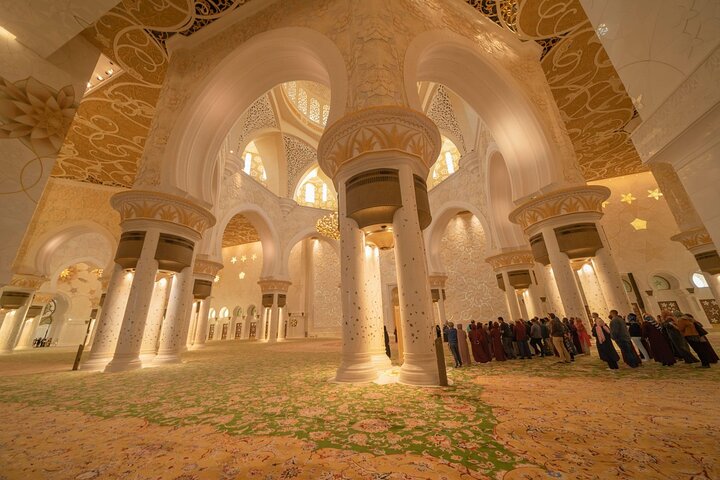 Sheikh Zayed Grand mosque and Qasr al Watan Tour From Dubai - Image 5