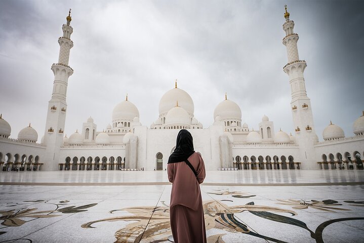 Sheikh Zayed Grand Mosque Tour From Dubai - Image 4