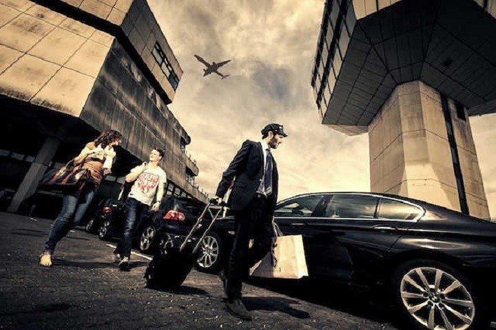Stopover Chauffeur In Dubai - Image 1