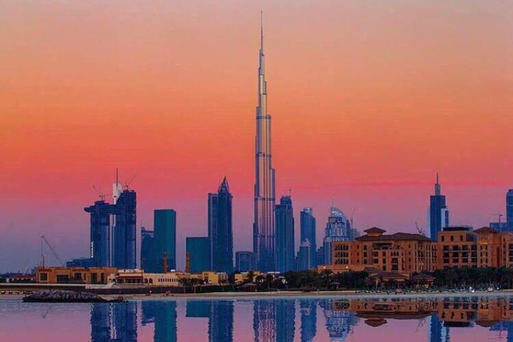Stunning Night Tour with Palm Fountain and Dubai Fountain with the Burj Khalifa - Image 4