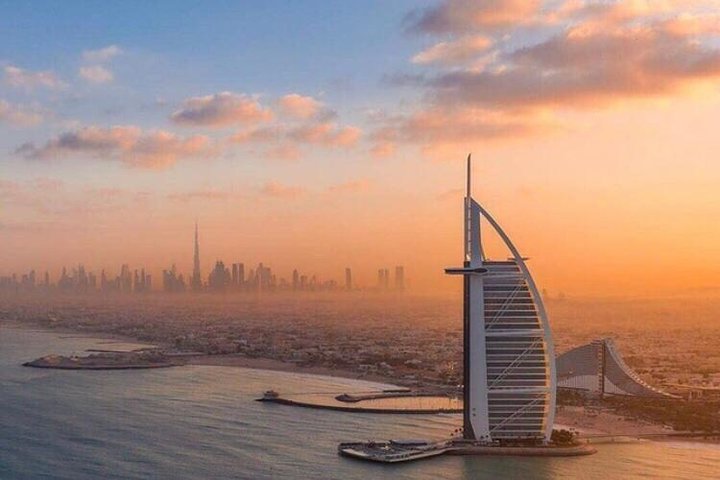 Stunning Night Tour with Palm Fountain and Dubai Fountain with the Burj Khalifa - Image 2