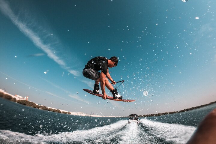 Surfing the Arabian Waves in Dubai With Transfer - Image 4