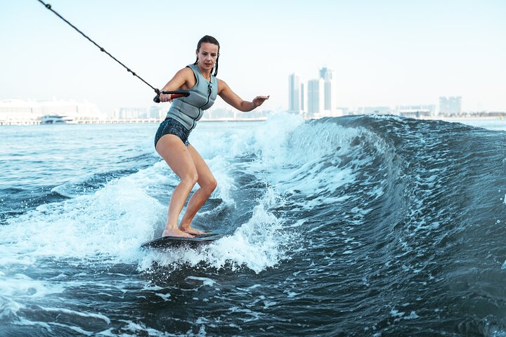 Surfing the Arabian Waves in Dubai With Transfer - Image 1