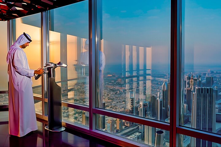 The Burj Khalifa Lounge Access with Private Transfer - Image 5