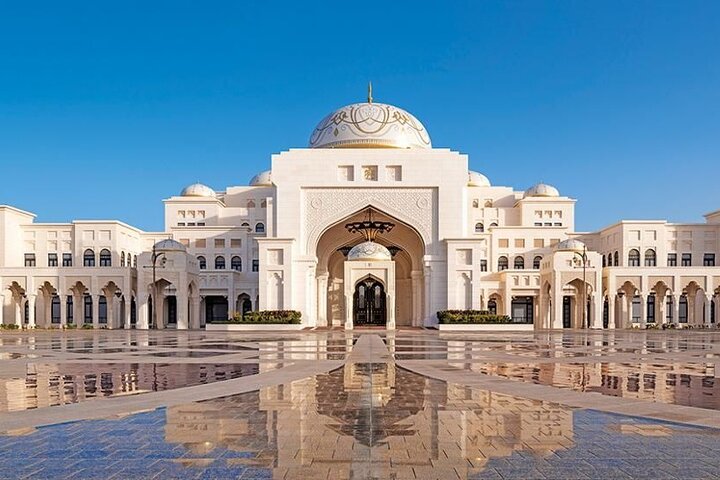 VIP Abu Dhabi Private Tour - Image 3