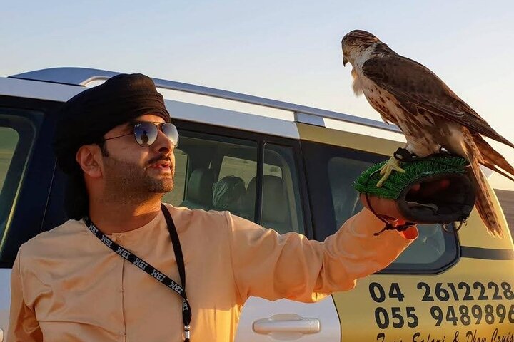 VIP Desert Safari Dubai - Royal Style Table Service - Image 4