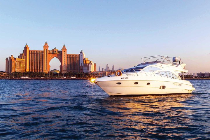 Yacht Trip Dubai : Book 56 ft Premium Yacht up to 21 people - Image 2
