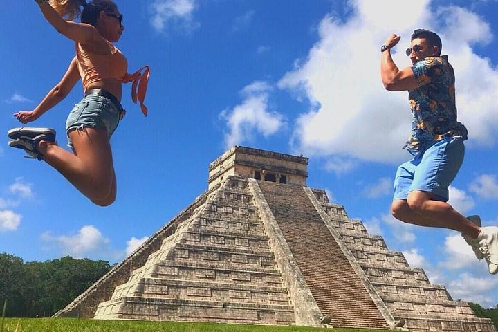 Chichen Itza - Image 2