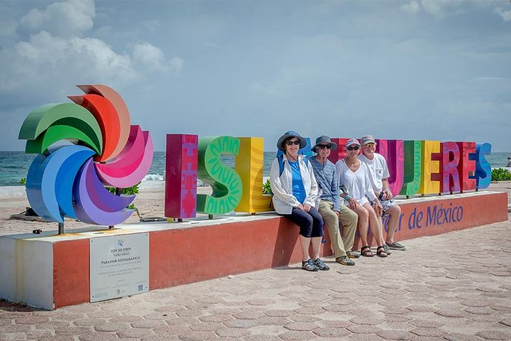 Isla Mujeres Private Excursion - Image 1