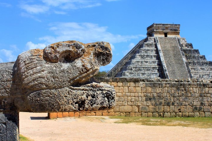 Private transfer for 5 hours (go dinner,cenotes, shopping and more) - Image 5