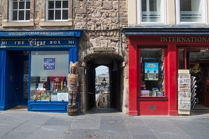 Curious Tales of the Royal Mile - Private Walking Tour  - Image 5