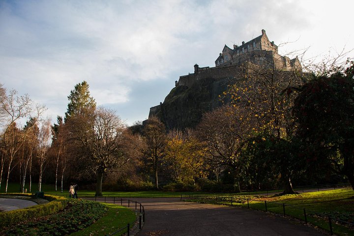 Edinburgh City Centre Private and Personal Half Day Driving Tour - Image 1