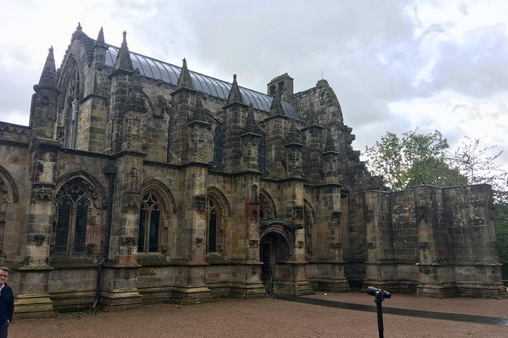 Edinburgh City private driving tour Castle Rosslyn Chapel - Image 4