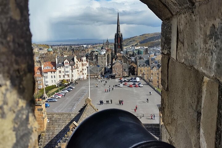 Edinburgh City Tour (Full Day) - Image 4