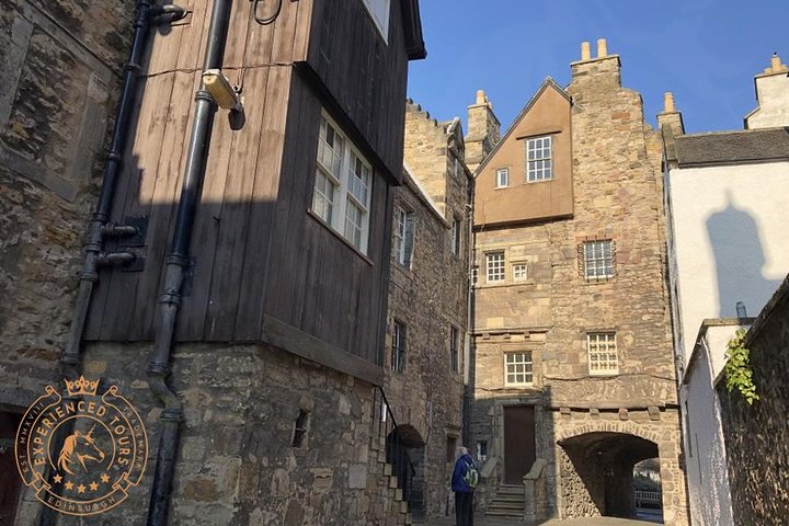 Edinburgh Full-Day Guided Private Tour in a Premium Minivan - Image 5