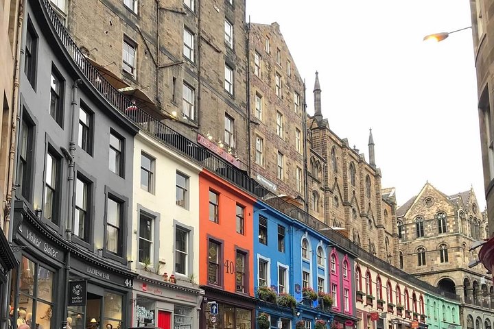 Edinburgh Private Bespoke Luxury Six Hour Tour Shore Excursion - Image 4
