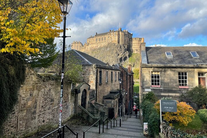 Edinburgh Unveiled: Private Driving Day Tour of Edinburgh City - Image 1