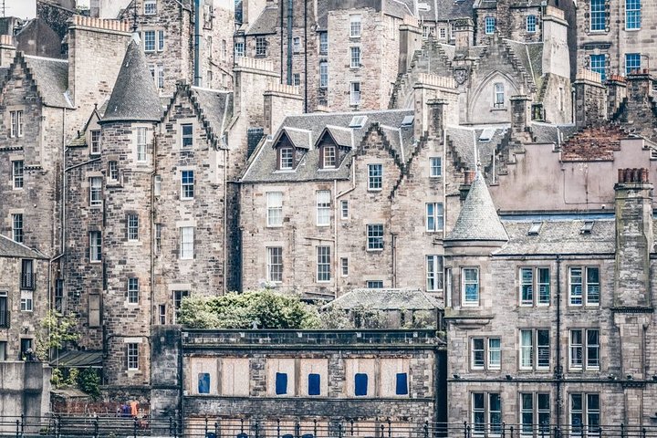 Explore an amazing Edinburgh on a private walking tour of the Old town - Image 3