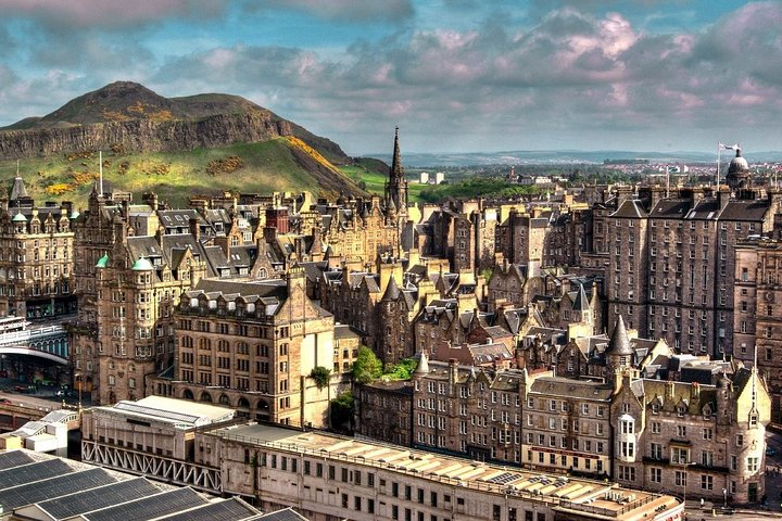 Explore an amazing Edinburgh on a private walking tour of the Old town - Image 1